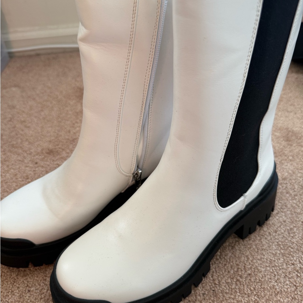 Stylish Women's White and Black Boots